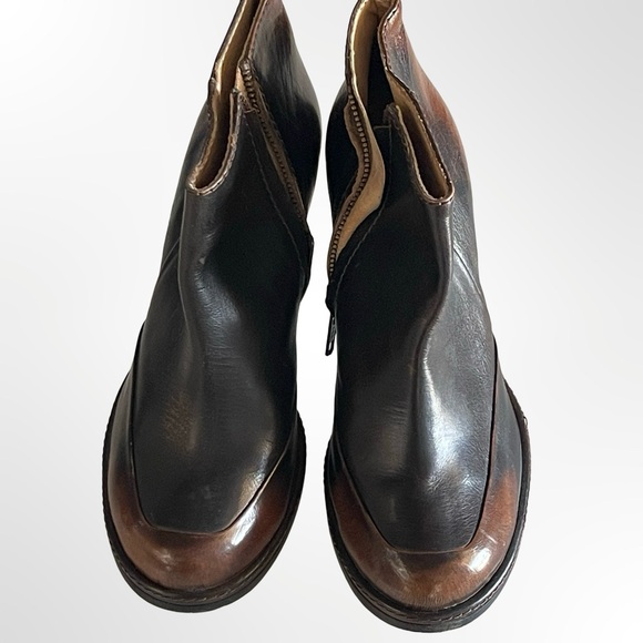 Cotelac Two-Tone Leather Ankle Boot - Black & Brown in size 39 - Picture 2 of 7